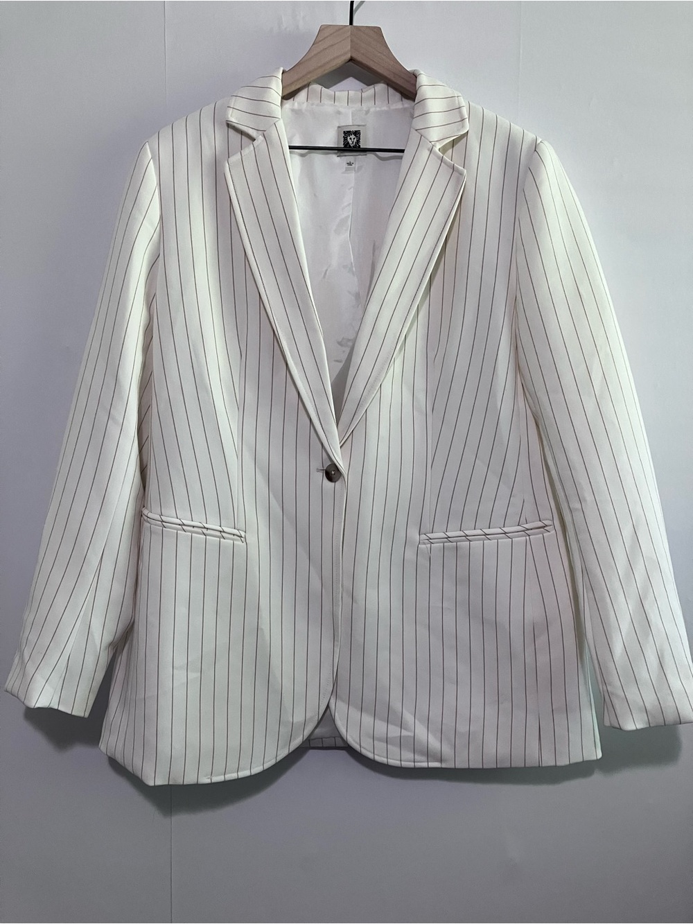 NWOT Women's White Pinstripe Blazer - Single Button